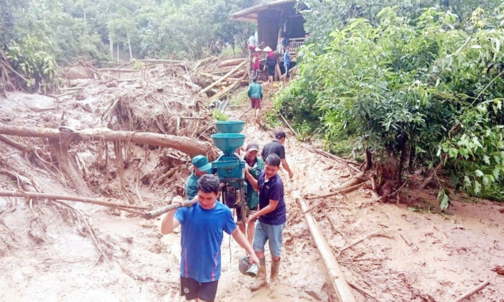 PM orders urgent response to floods, landslides in northern provinces